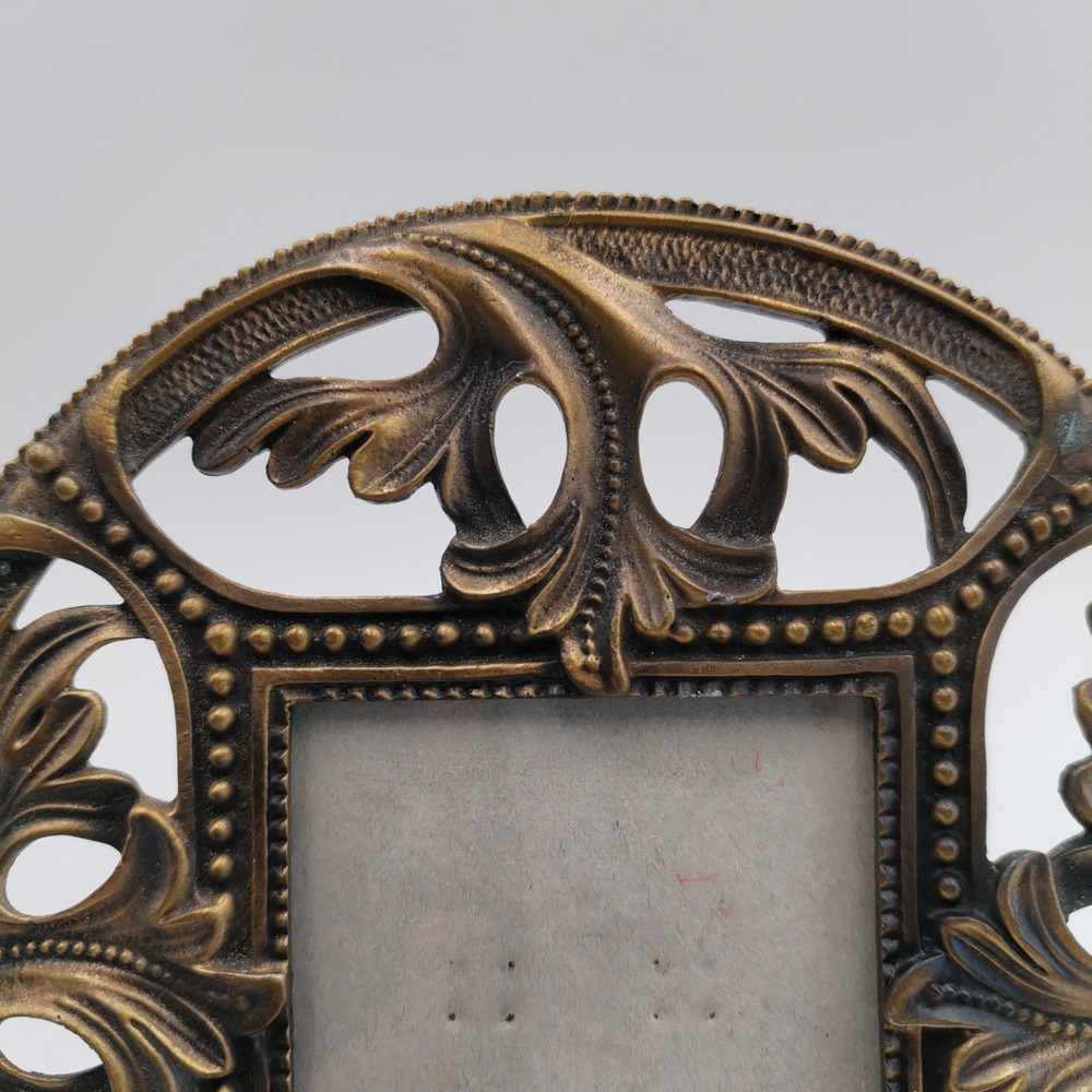 Vintage Style Filigree Bronze Metal Tabletop Photo Frame Grandmillennial 5.5" - Picture 3 of 10